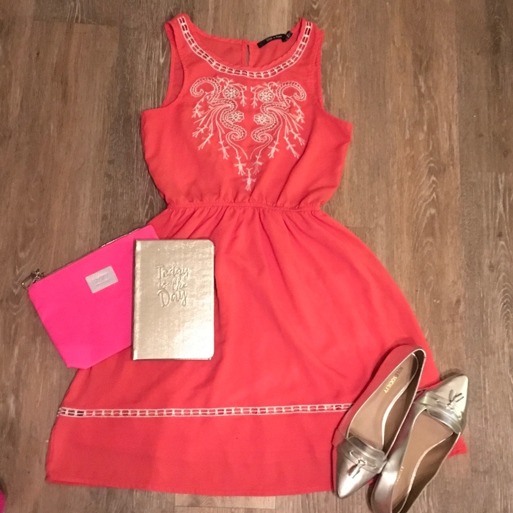 ModCloth Doe and Rae embroidered mini dress